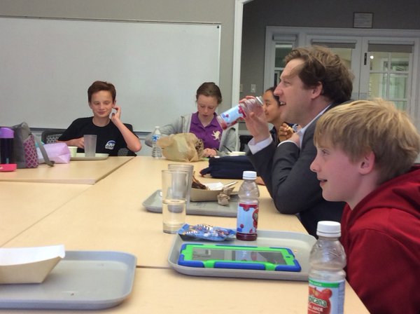 lunch with kids at fcs